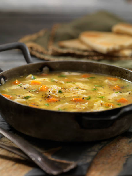 istock Mulligatawny Soup with Naan 1171333372
