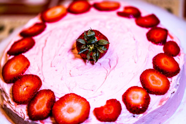 istock Amazing Strawberry Cake 1171342110