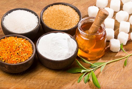 Variety of sweeteners - Sugar, stevia leaves, pollen and honey.