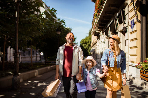 istock Family Shopping 1171439712