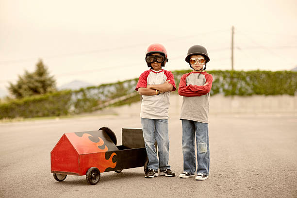 rodders caliente - car child teamwork sports race fotografías e imágenes de stock