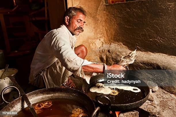 Indian Straßenverkäufer Essen Zubereiten Jalabi Stockfoto und mehr Bilder von Indien - Indien, Bundesstaat Rajasthan, Indische Kultur
