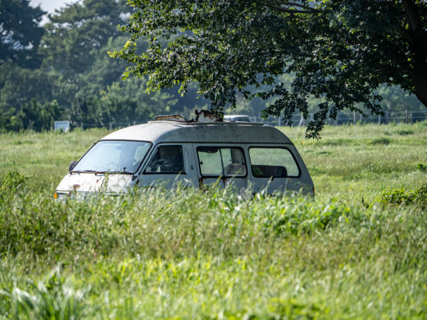 istock An abandoned van in an open field 2 1171457385