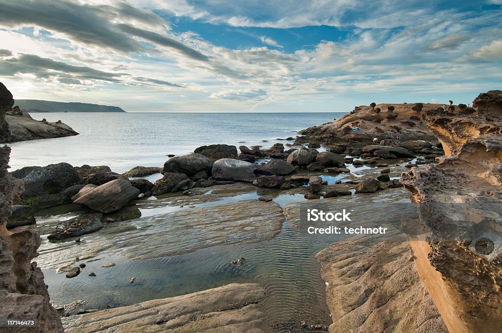 Yeliou Geopark paisaje marino - Foto de stock de Acantilado libre de derechos