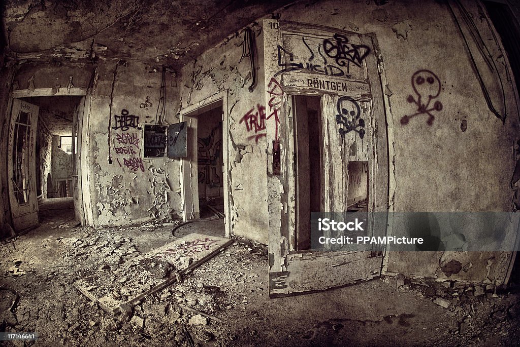 Alte dunkle Ruine - Lizenzfrei Bauwerk Stock-Foto