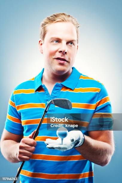 Mężczyzna Golfista - zdjęcia stockowe i więcej obrazów Golfista - Golfista, Wielokolorowy, Piłka do golfa