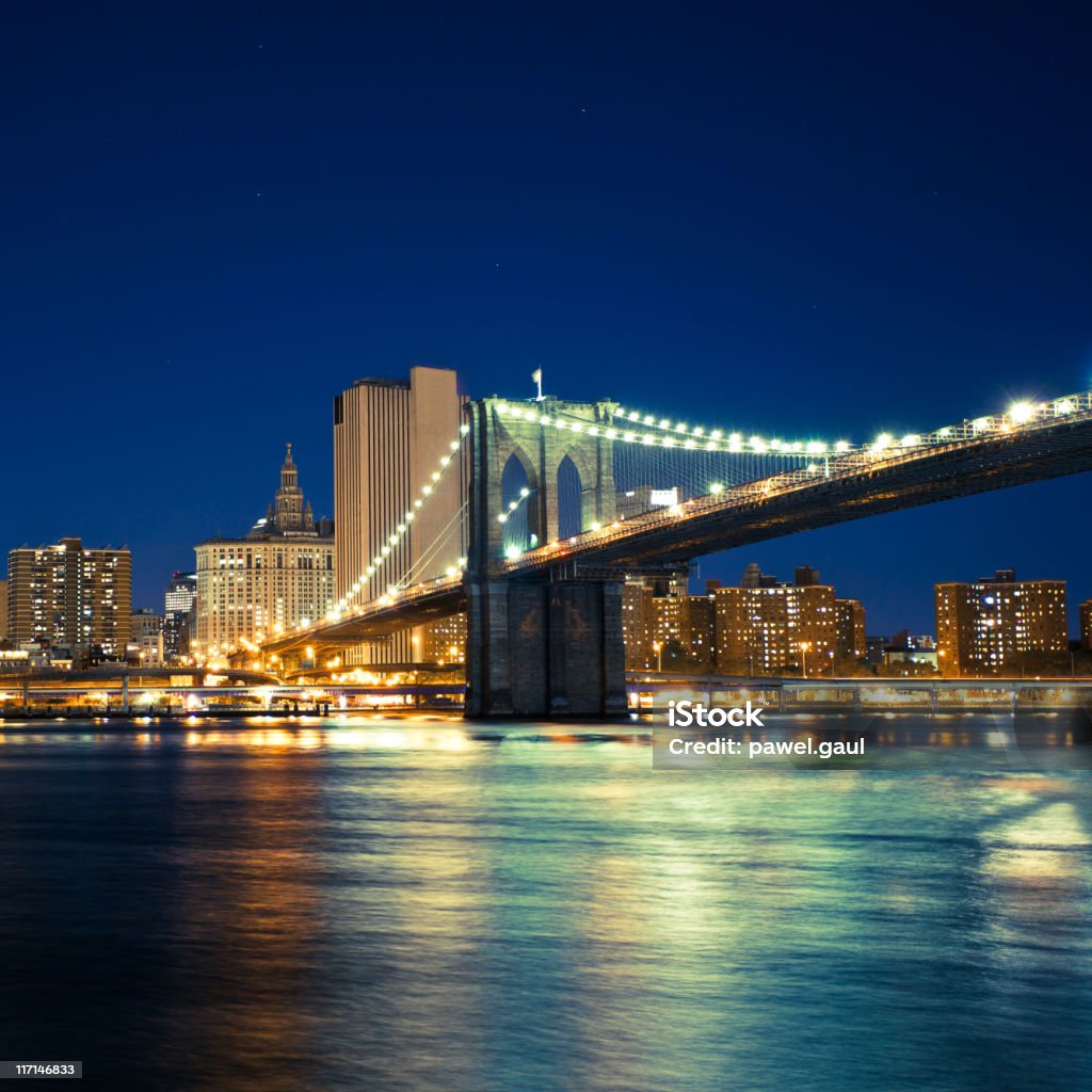 Pont de Brooklyn de nuit - Photo de Architecture libre de droits