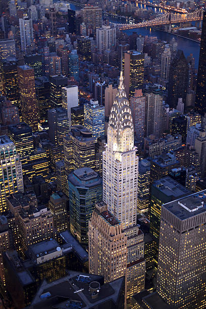 new york-mid-town - chrysler building photos et images de collection