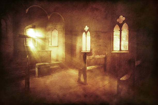 vintage interno della chiesa - church altar indoors dark foto e immagini stock