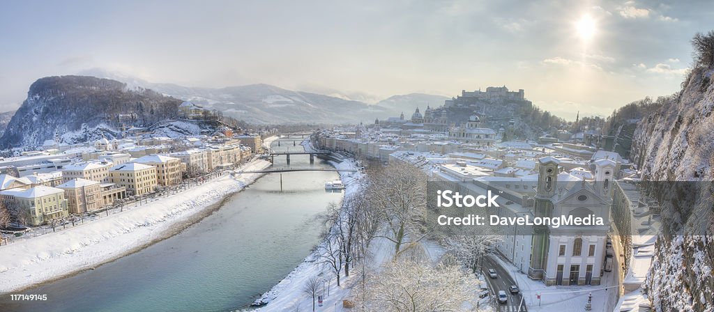 Matin d'hiver en Europe - Photo de Alpes européennes libre de droits