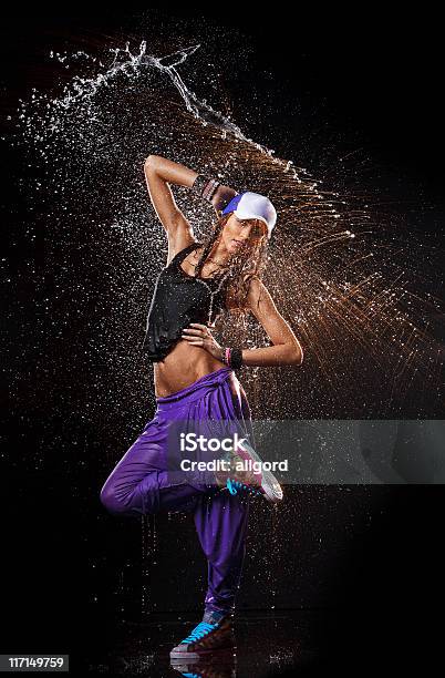 Danza Splash - Fotografie stock e altre immagini di Saltare - Saltare, Schizzare, Spruzzo