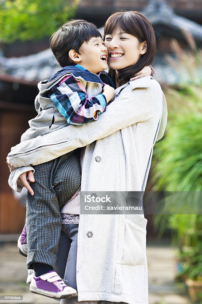 Enyoy con Madre - Foto stock royalty-free di 2-3 anni