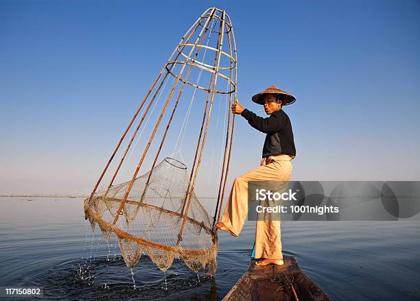 Fischer Myanmar Stockfoto und mehr Bilder von Abenddämmerung - Abenddämmerung, Asien, Berufliche Beschäftigung