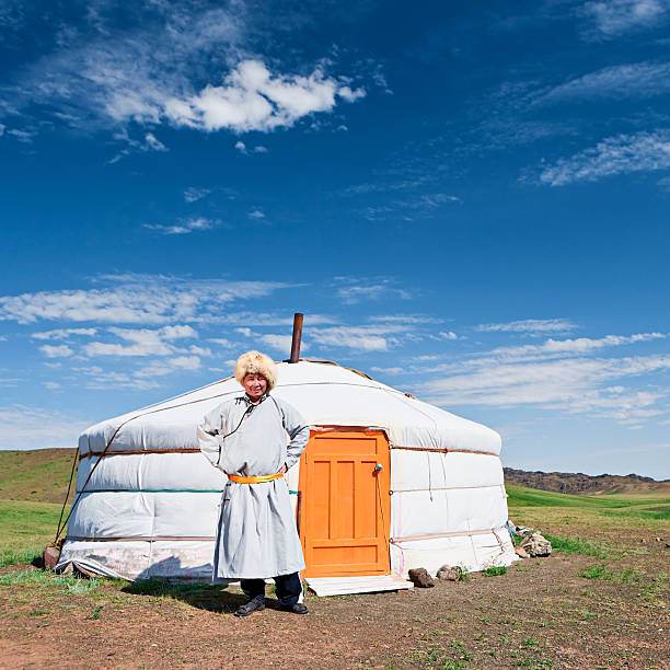 istock Mongolian man in national clothing 117150903