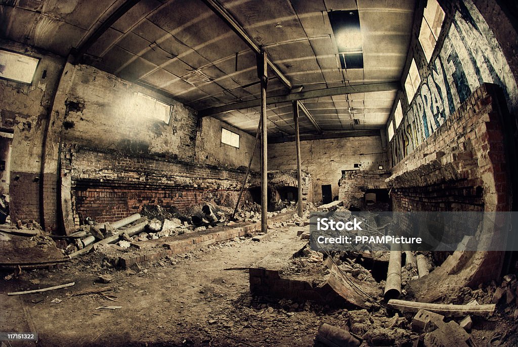 Alte dunkle Ruine - Lizenzfrei Beton Stock-Foto