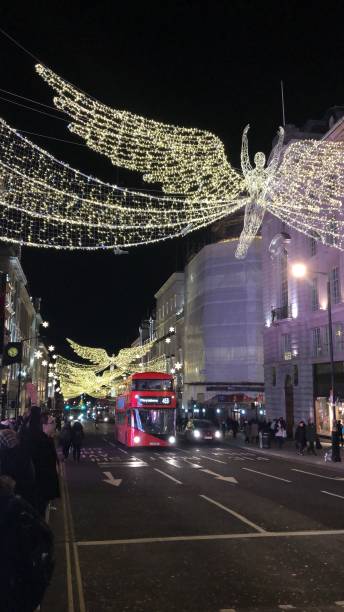 istock Christmas time in London 1171539816