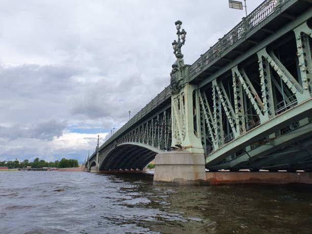 istock Trinity Bridge in Saint Petersburg 1171548315