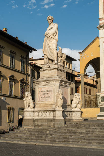 istock Statue of a dante in florence 1171571452