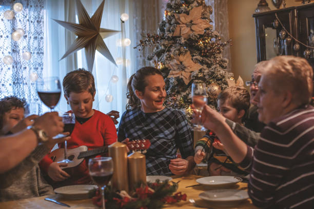 istock Family Christmas Time 1171655603