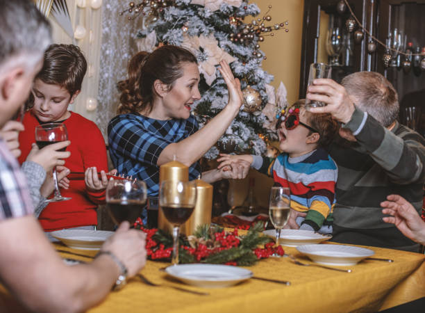 istock Family Christmas Time 1171655635