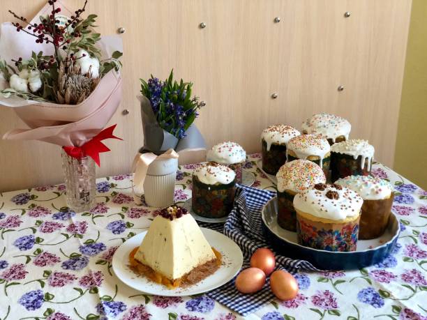 homemade easter bread, Easter eggs and Curd Easter