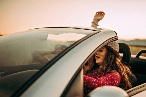 istock Girls traveling for fun 1171681778