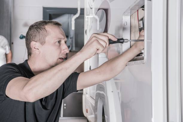 istock Motorhome RV Repair 1171694341