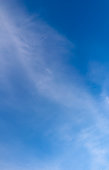 hintergrund-des-blauen-himmels-mit-wolken.jpg?b=1&s=170x170&k=20&c=yNXebsaTodoWFQUacvRtYQOZow6jZ7dmJtfcR9I7Hws=