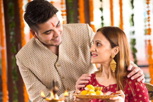 istock Loving brother and sister with gift box 1171766242