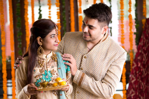 istock Loving brother and sister with gift box 1171766904