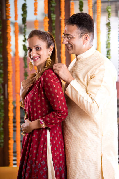 istock Indian couple in traditional clothing 1171773237