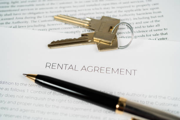 istock Rental agreement with house keys 1171783936