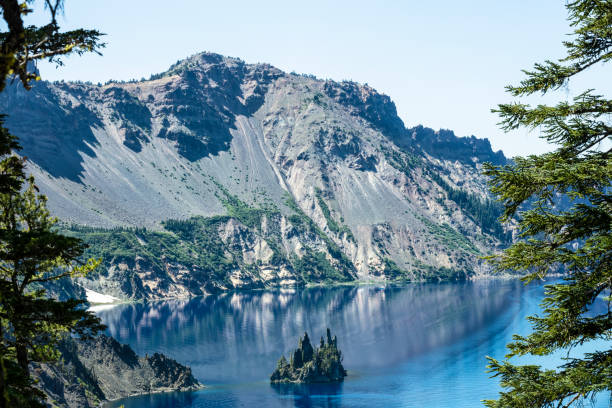 istock Crater Lake National Park, Oregon 1171805401