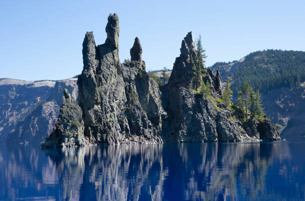istock Crater Lake National Park, Oregon 1171806522