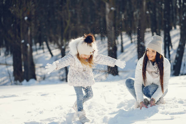 istock Mom and daughter 1171826181