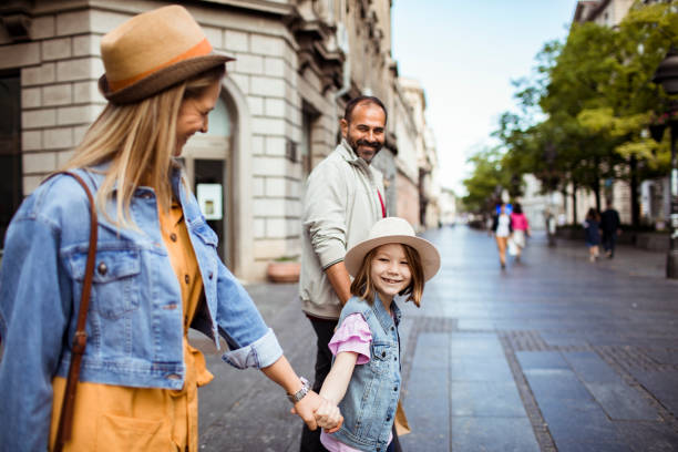 istock Family Shopping 1171851053