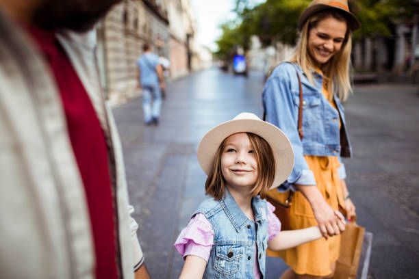 istock Family Shopping 1171852011