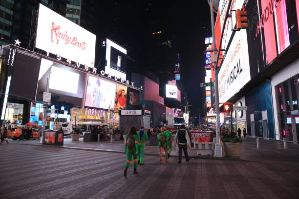 times square nyc - outdoor pursuit fotos imagens e fotografias de stock