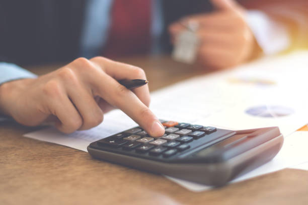 istock financial calculations for home 1171914887