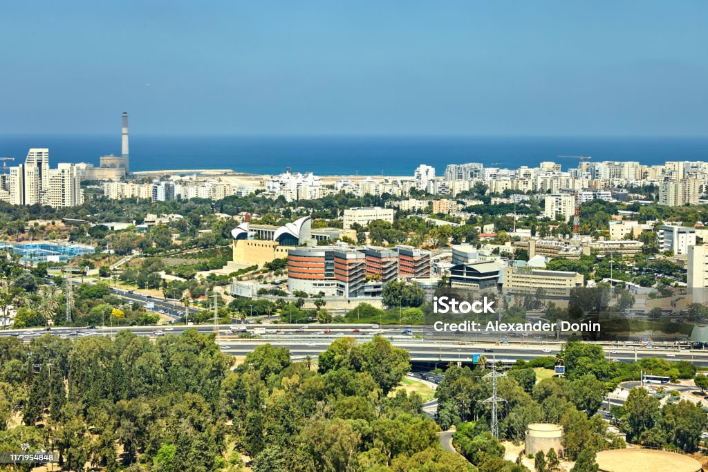 Panorama de Tel Aviv con vistas a las zonas del norte de Tel Aviv y al mar - Foto de stock de Aire libre libre de derechos Panorama de Tel Aviv con vistas a las zonas del norte de Tel Aviv y al mar - Foto de stock de Aire libre libre de derechos