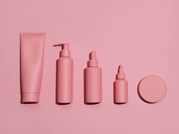 istock Knolling: group of beauty products 1171959264