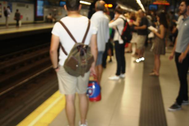 istock PEOPLE IN THE METRO 1172018300