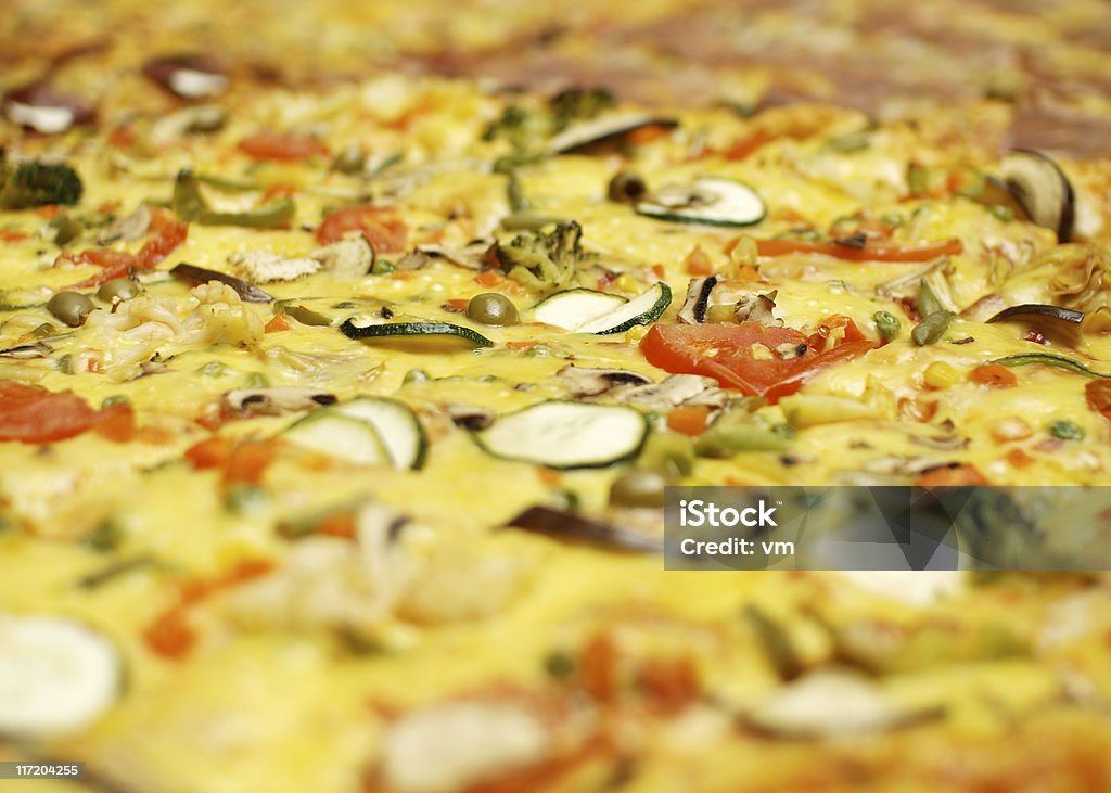 Cucina vegetariana pizza - Foto stock royalty-free di Alimentazione non salutare