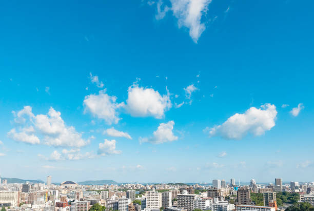 пейзаж города фукуока - горизонт над землей стоковые фото и изображения