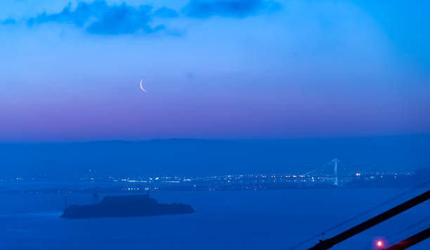 istock Crescent moon over the San Francisco Bay 1172073228