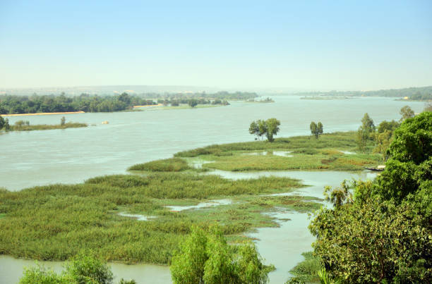 니제르 강, 왼쪽 은행에서 - 코르니쉬 데 얀탈라, 니아메이, 니제르 - niger river 뉴스 사진 이미지