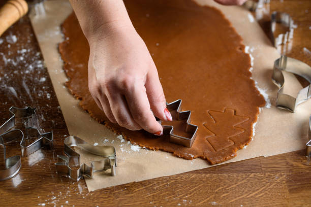 istock Fragrant gingerbread cookies with nuts. The process of baking gingerbread. 1172079146