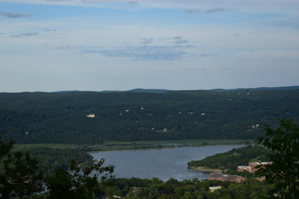 istock A view of the hudson river 1172080077