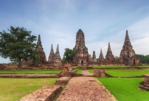 Row of Buddha's statues in Wat Mahathat, Sukhothai.