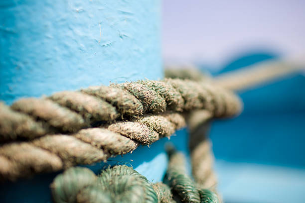 nodo - moored passenger ship rope lake foto e immagini stock